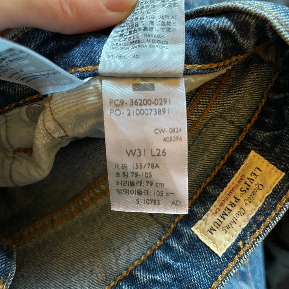 Levi's Women's 501 Original Cropped Jeans Size 31 New - Picture 12 of 12